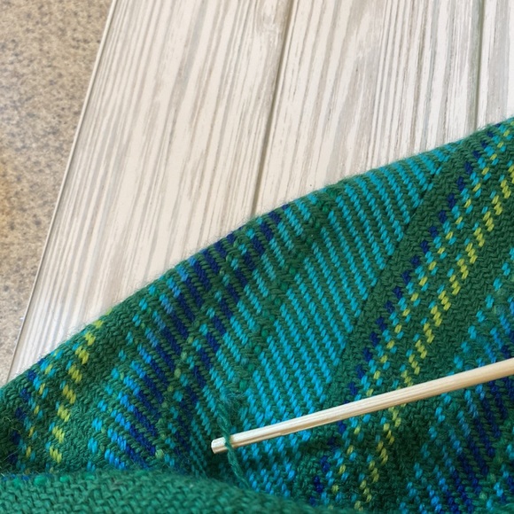 Vintage Arolan Kutomo wool poncho - Picture 6 of 8